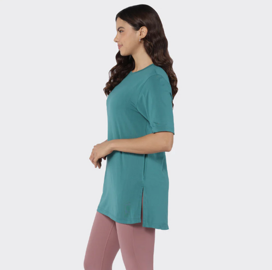 The Breezy Kur-Tee T-Shirt Top (Twinkle Teal)