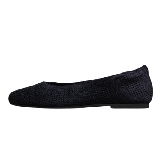 Plush Square Flats