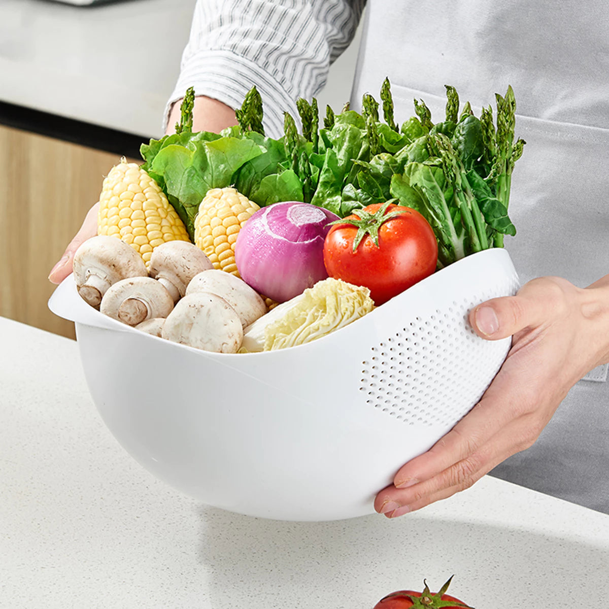 Plastic Vegetable Washing Basin - White  (22CM x 8CM x 12.5CM)