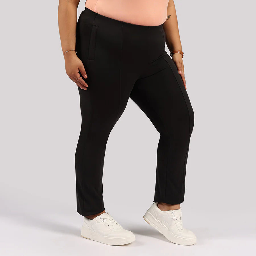 Ultimate Straight Pants (Bliss Black)